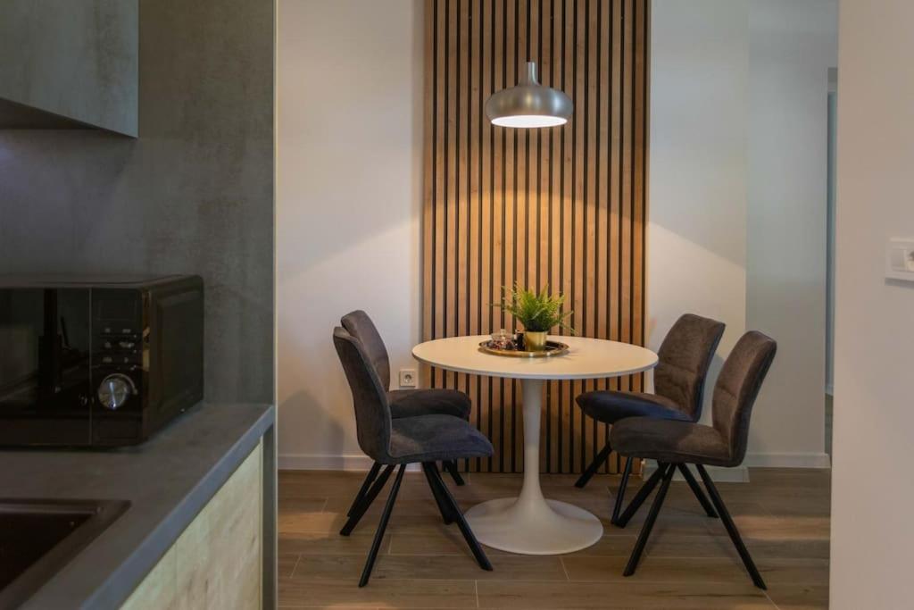 Ferienwohnung Flat4Us#Cozy#Freeparking#5People Zagreb Exterior foto